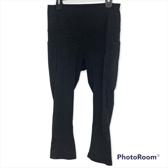 Reebok Women’s Black Workout Capri Leggings Size Small - Picture 1 of 6